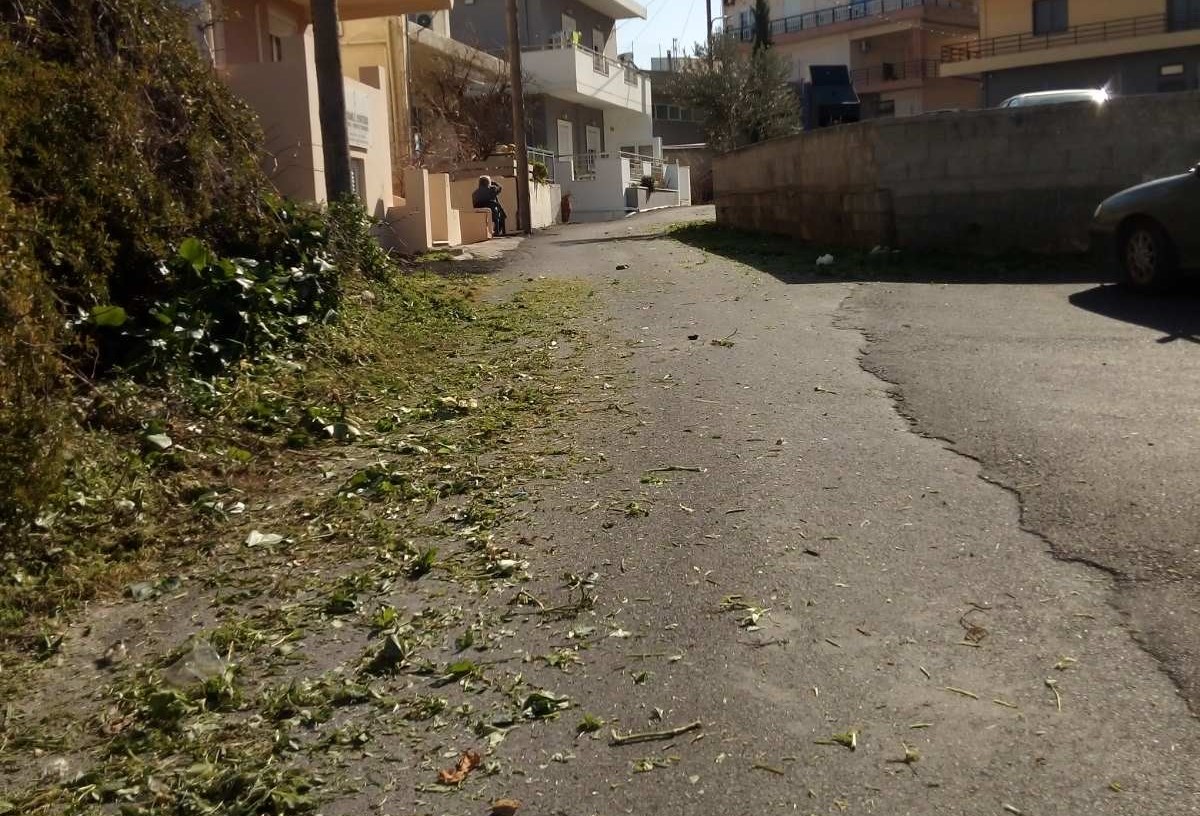 Συνεχίζεται το εντατικό πρόγραμμα καθαρισμών οδοποιίας στο Μαλεβίζι