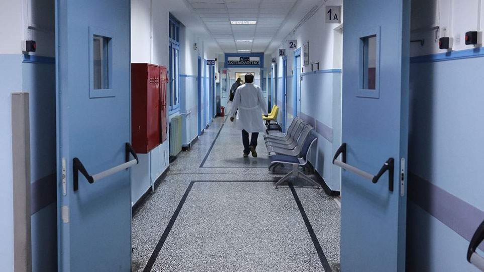 Κορωνοϊός: Περιορισμοί στο επισκεπτήριο στα νοσοκομεία