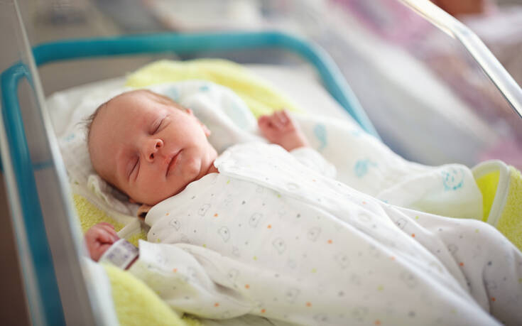Με ΑΜΚΑ και ΑΦΜ τα μωρά που γεννιούνται – Εφαρμόζεται σε δύο Νοσοκομεία στην Κρήτη