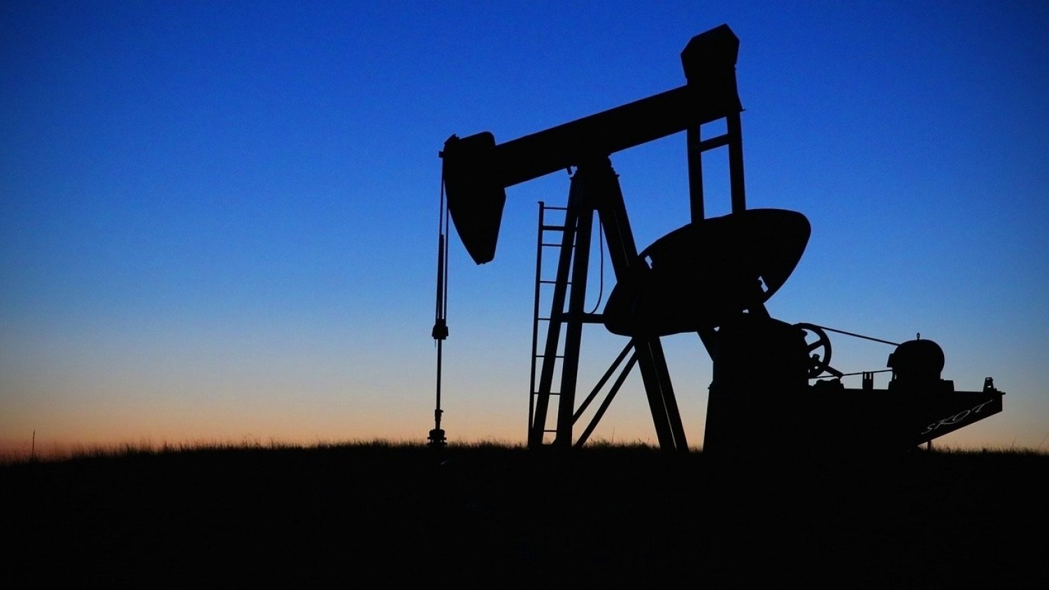Βουτιά στις τιμές του πετρελαίου – Πτώση στα ευρωπαϊκά χρηματιστήρια