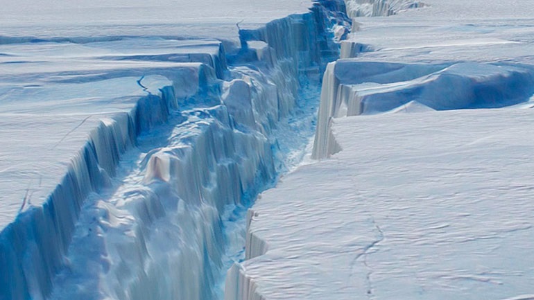 Οι πάγοι σε Ανταρκτική & Γροιλανδία λιώνουν με εξαπλάσιο ρυθμό σε σχέση με τη δεκαετία ’90