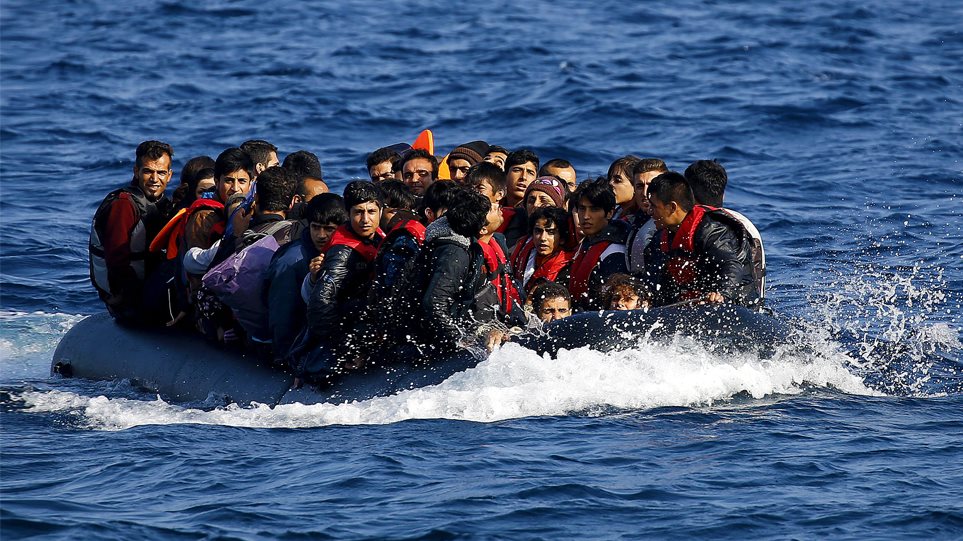 Η Ελλάδα συμφώνησε να δέχεται μετανάστες από Λιβύη! Φωτογραφίζει την Κρήτη ο Κοτζιάς