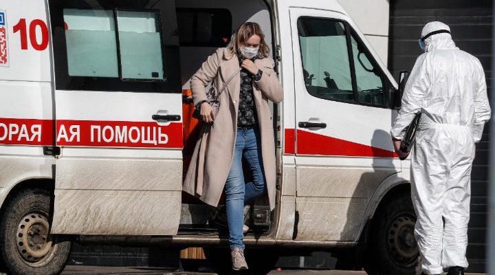 Ρωσία-κορωνοϊός: Κλείνουν από αύριο, Σάββατο, όλα τα καφέ και τα εστιατόρια της χώρας