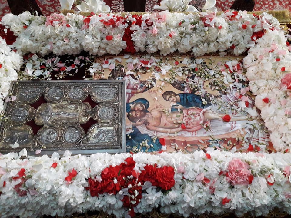 Ξεχωριστός φέτος ο Επιτάφιος στην Ιερά Μητρόπολη Χανίων (φωτο)