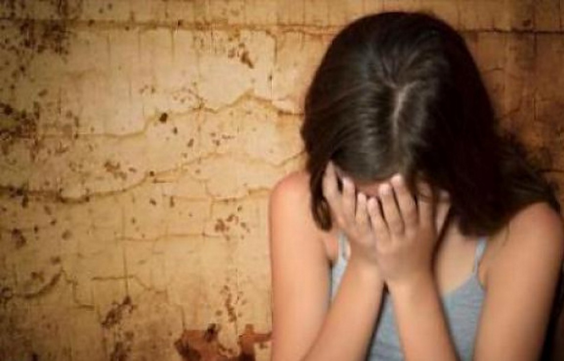 Αναβιώνει η υπόθεση του πατέρα που βίαζε την κόρη του από τα 12 της χρόνια