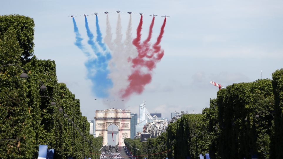 Χωρίς στρατιωτική παρέλαση η εθνική γιορτή της Γαλλίας στις 14 Ιουλίου