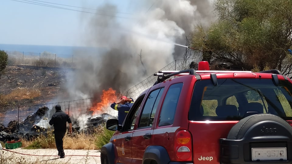 Υπό μερικό έλεγχο η πυρκαγιά στο Δήμο Μαλεβιζίου