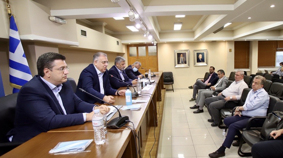Διαδοχικές συναντήσεις με Υπουργούς στην Αθήνα για τον Περιφερειάρχη Κρήτης