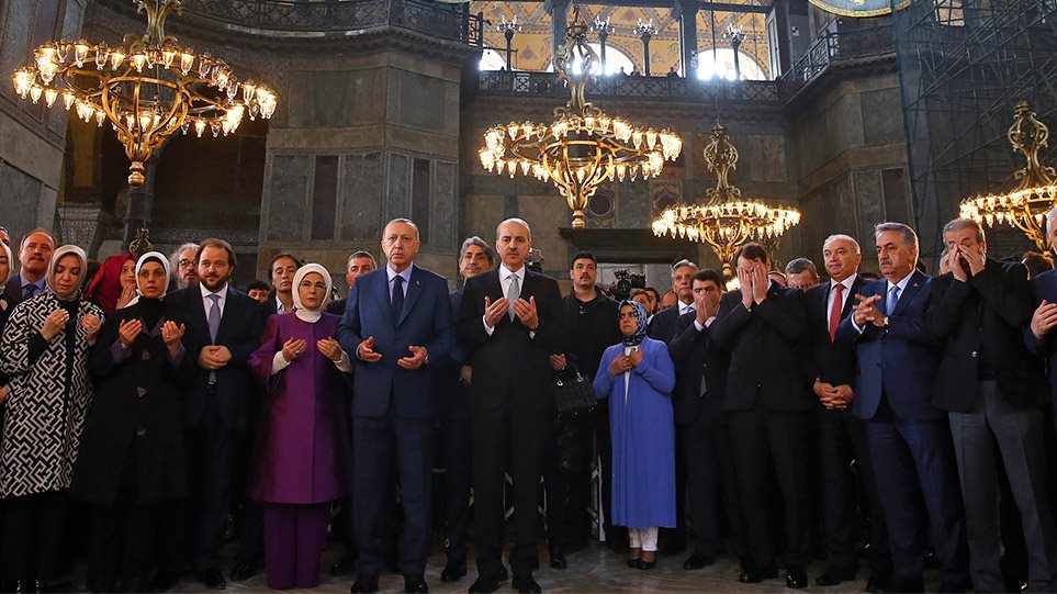 Πώς θα λειτουργεί πλέον η Αγία Σοφία – Υπέγραψε το διάταγμα ο Ερντογάν για να γίνει τζαμί