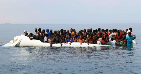 Ιταλία: Η ακτοφυλακή διέσωσε εκατό πρόσφυγες και μετανάστες απέναντι από τις ακτές Λιβύης