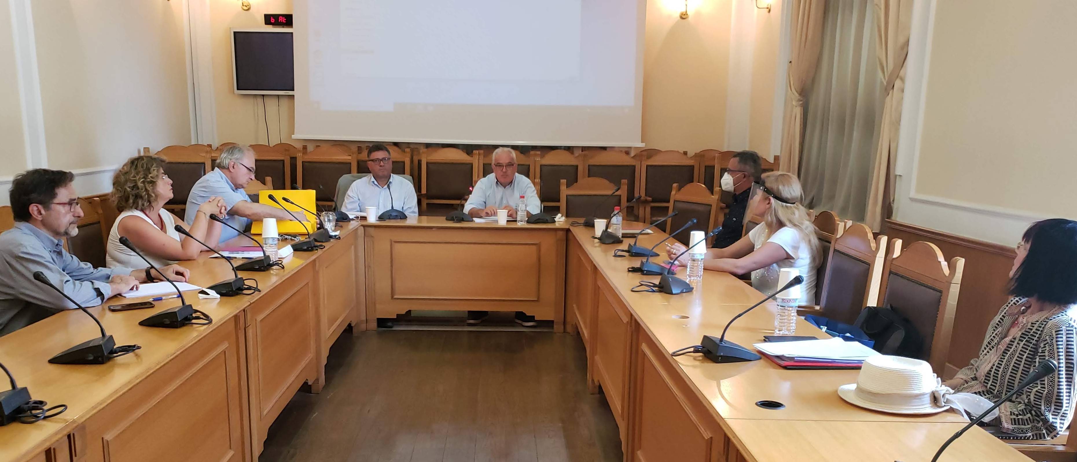 Σύσκεψη στη Περιφέρεια Κρήτης για κυρίαρχα οργανωτικά θέματα στο τομέας δημόσιας υγείας