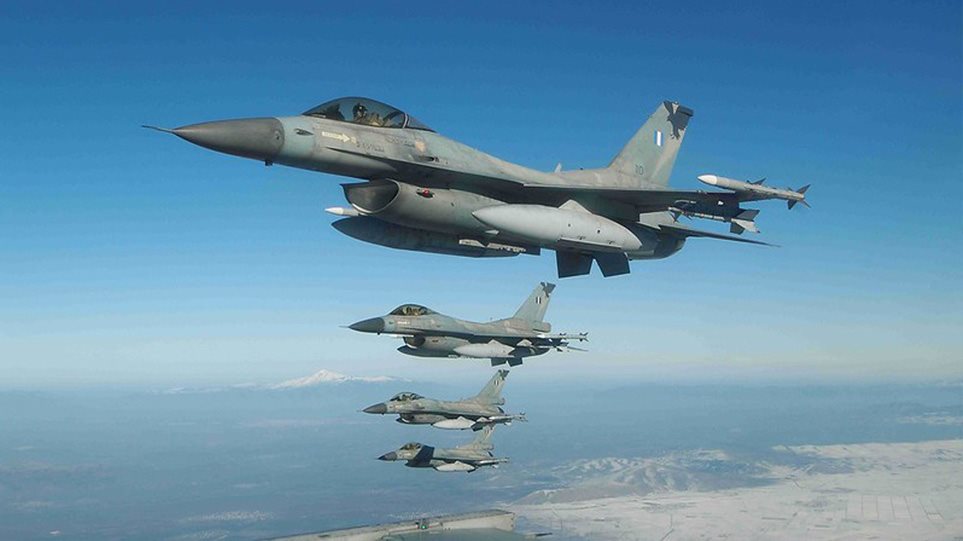 Τουρκικά μαχητικά προσπάθησαν να παρενοχλήσουν ελληνικά F16 που επέστρεφαν Κρήτη