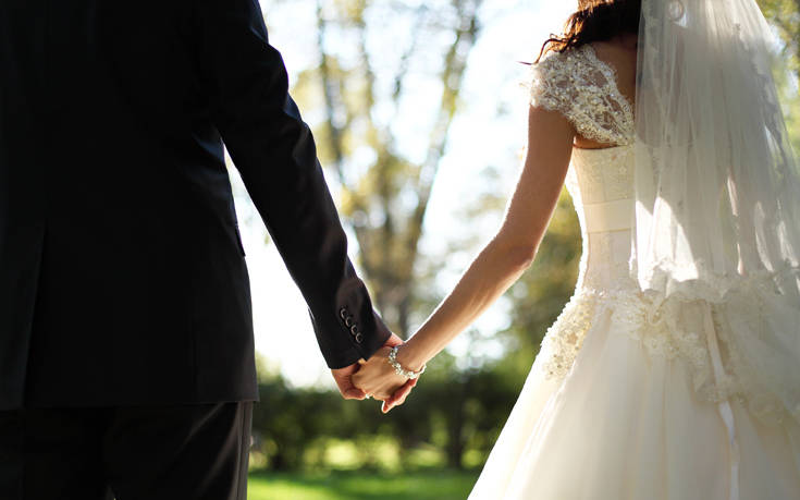 Στα 24 τα κρούσματα από το γλέντι γάμου – Ανάμεσά τους ο γαμπρός και η νύφη