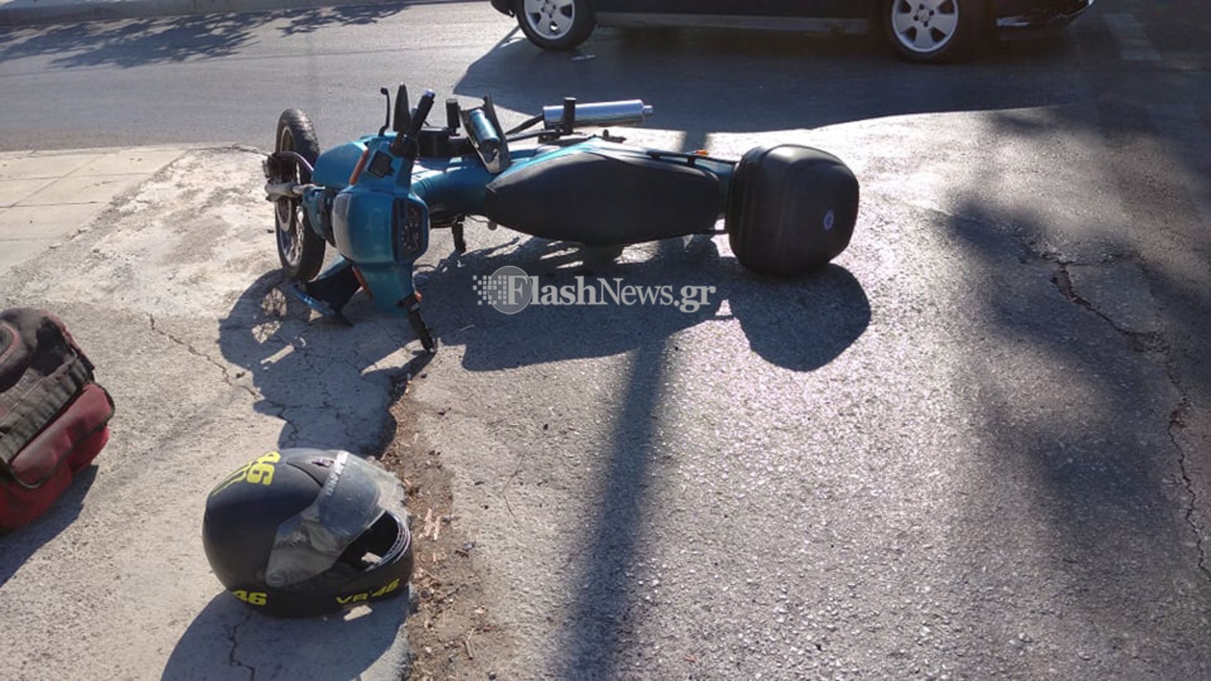 Αυτοκίνητο συγκρούστηκε με μηχανάκι στα Χανιά (φωτο)