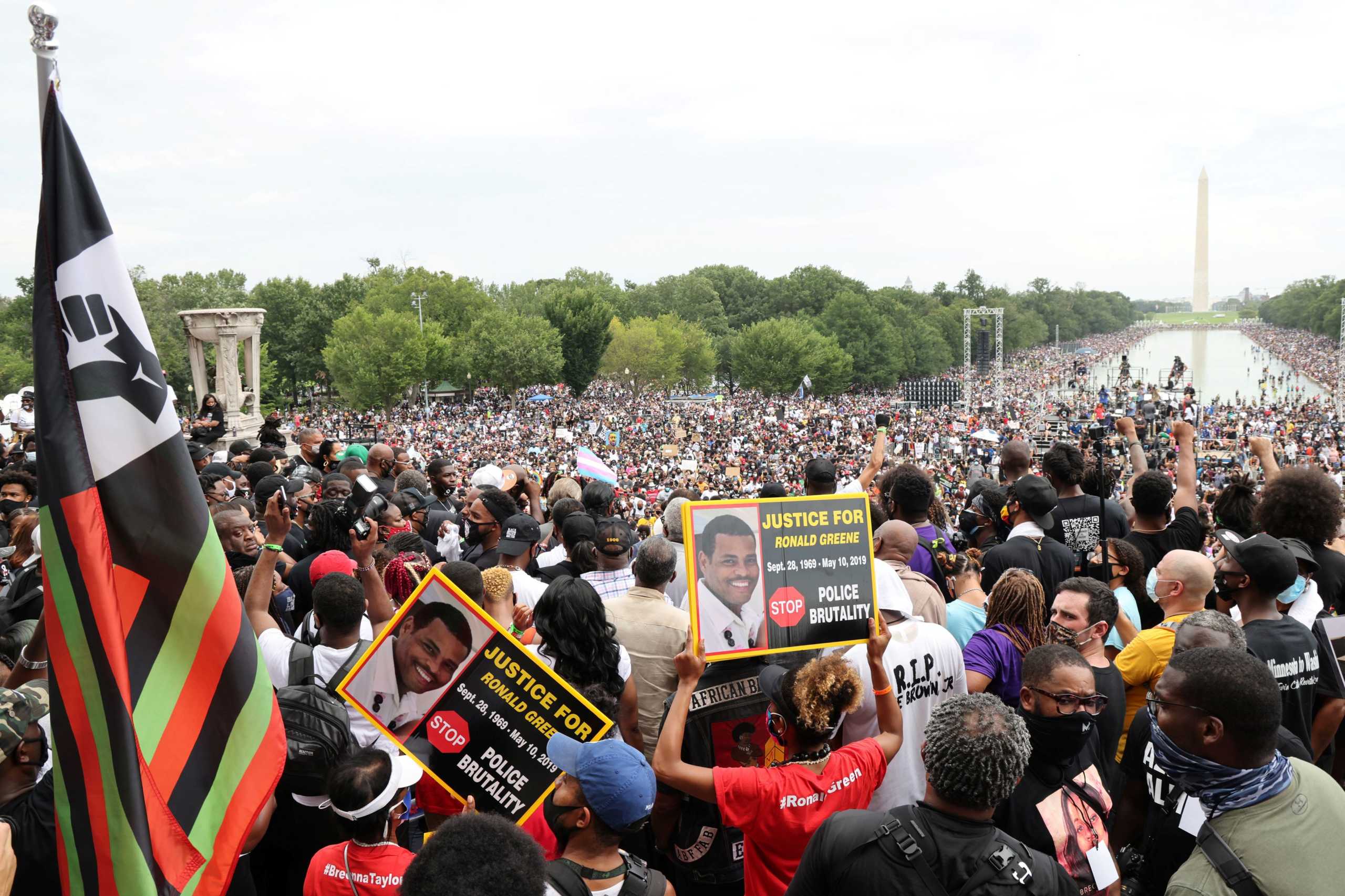 ΗΠΑ: Χιλιάδες διαδηλωτές είπαν “όχι” στον ρατσισμό