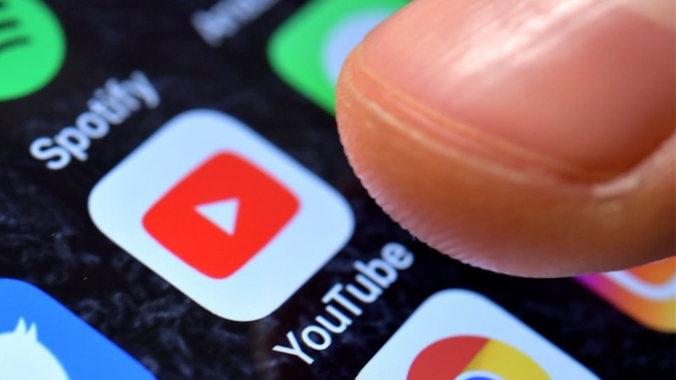 Η Google διαγράφει 2.500 κανάλια στο YouTube για παραπληροφόρηση