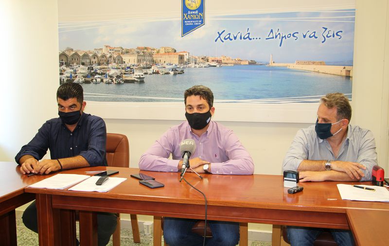 Υπογραφή συμβάσεων στο δημαρχείο Χανίων για την εκπόνηση μελετών για το Κουμ Καπί
