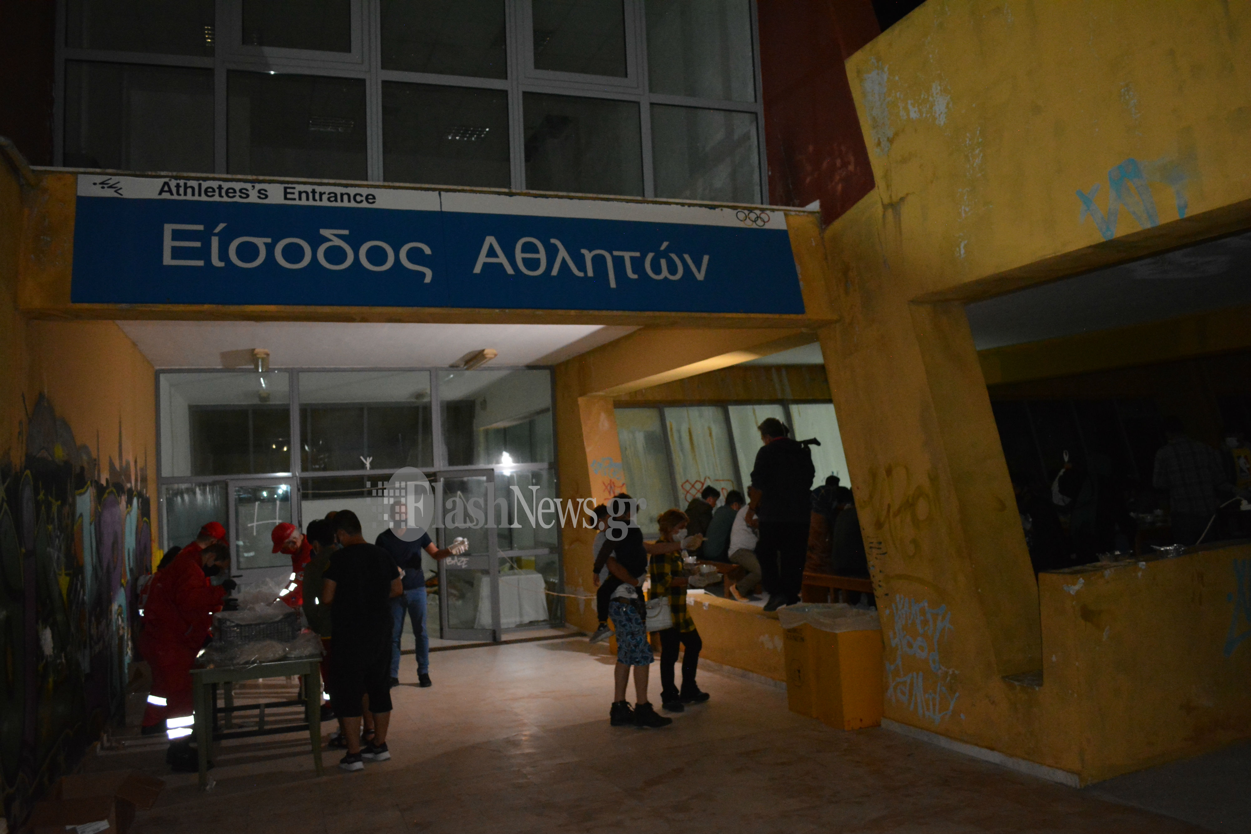 Το κολυμβητήριο Ακρωτηρίου θα φιλοξενήσει τους μετανάστες που “βγήκαν” στα Σφακιά