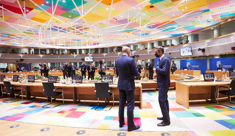 Αναβάλλεται η Σύνοδος Κορυφής – Κρούσμα κορωνοϊού σε υπάλληλο του Ευρωπαϊκού Συμβουλίου