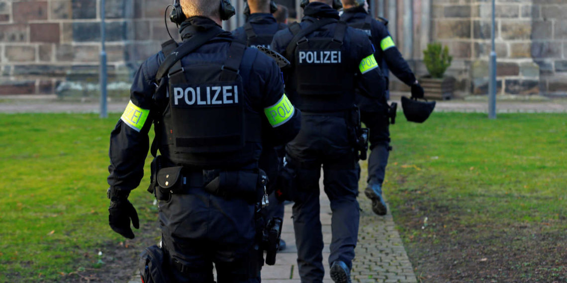 Γερμανία: Η αστυνομία εξουδετέρωσε αυτοσχέδια βόμβα σε τρένο κοντά στην Κολονία