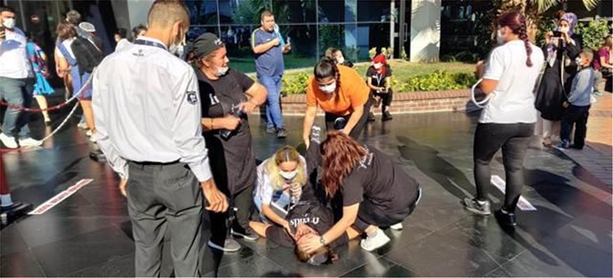 Τέσσερις νεκροί στην Τουρκία και τουλάχιστον 120 τραυματίες