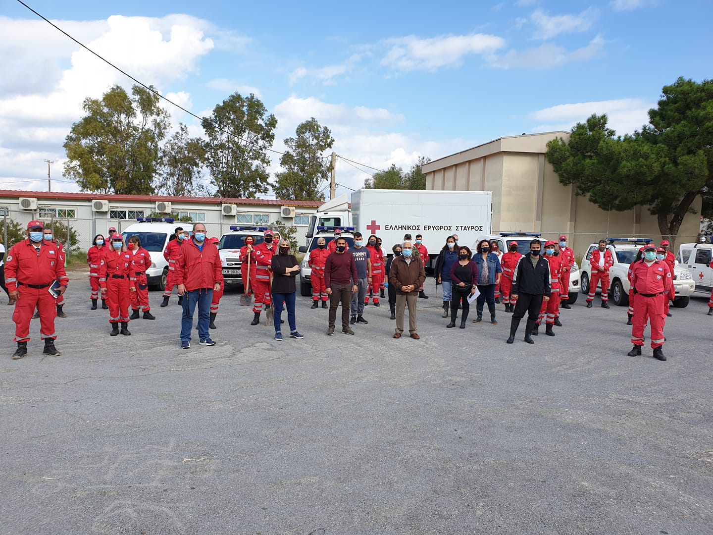 “Οι ακούραστοι εθελοντές του Ερυθρού Σταυρού βρίσκονται από την αρχή στο πλευρό μας”