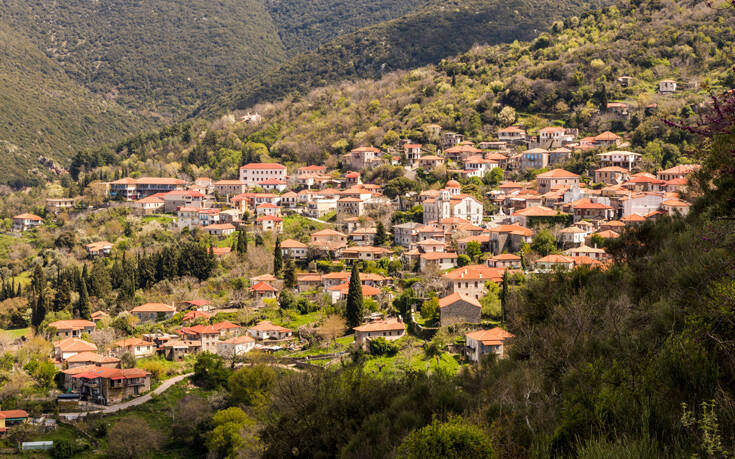 Τα χωριά- έκπληξη στην Πελοπόννησο που δεν περιμένεις να συναντήσεις