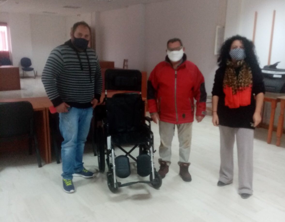 Μια σπουδαία πράξη στην Μεσσαρά: Δώρισε αναπηρικό αμαξίδιο για τις ανάγκες συνανθρώπων μας