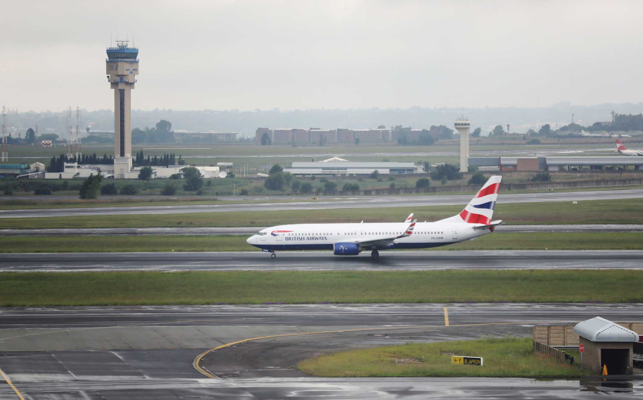Βρετανία: Απαγορευτικό στις πτήσεις από και προς τα Ηνωμένα Αραβικά Εμιράτα