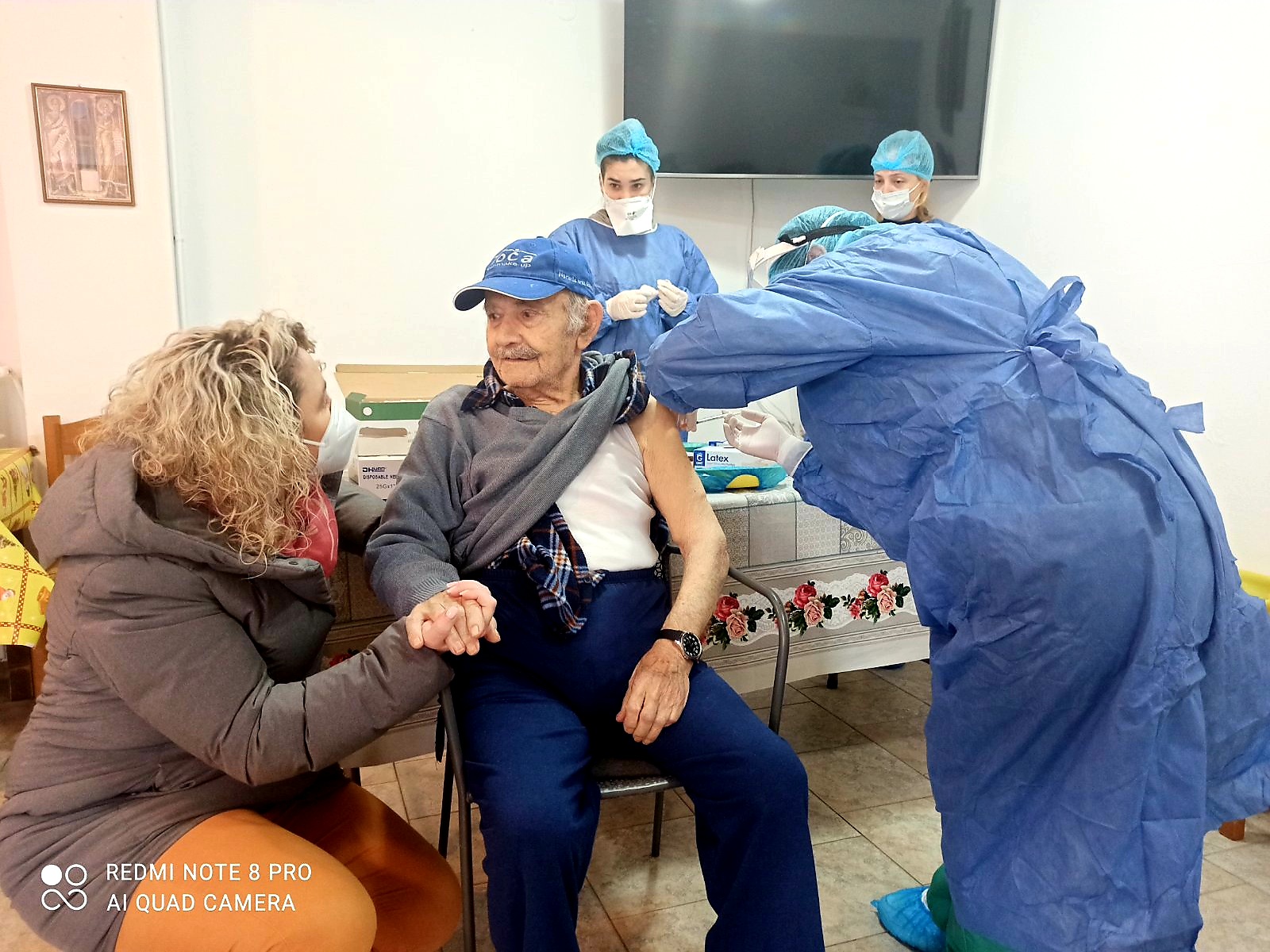 Ξεκίνησαν εμβολιασμοί σε Μονάδες Φροντίδας Ηλικιωμένων στην Κρήτη