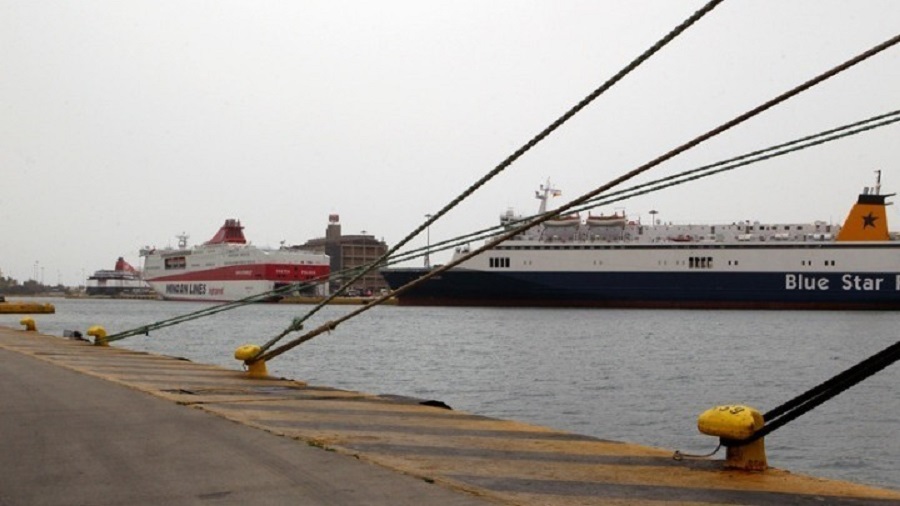 «Δεμένα» παραμένουν τα επιβατηγά οχηματαγωγά πλοία της Κρήτης