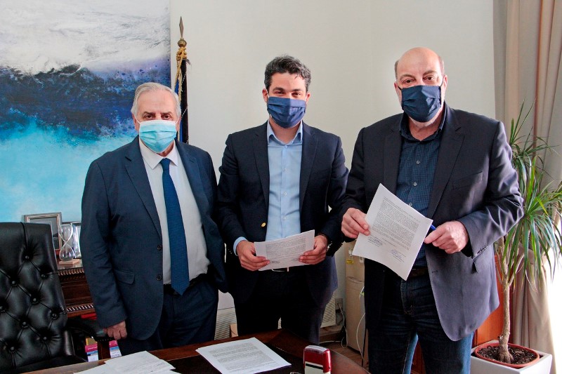 Υπέγραψαν το συμφωνητικό Δήμος Χανίων-“Κρητικά Ακίνητα ΑΕ” για το οικόπεδο της ΑΒΕΑ