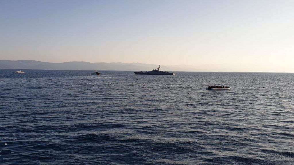 Τουρκική ακταιωρός παρενόχλησε σκάφος του λιμενικού – Δείτε βίντεο