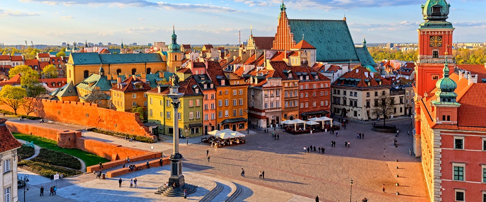 Πολωνία: Ξανανοίγουν τον Μάιο εμπορικά κέντρα, εστιατόρια, ξενοδοχεία και άλλες υπηρεσίες