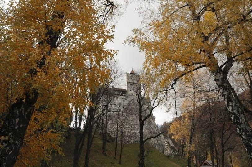 Το κάστρο του κόμη Δράκουλα στη Ρουμανία έγινε εμβολιαστικό κέντρο