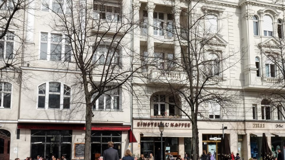 Βερολίνο: Ανοίγουν στις 23 Μαΐου υπαίθριοι χώροι καφέ και εστιατορίων