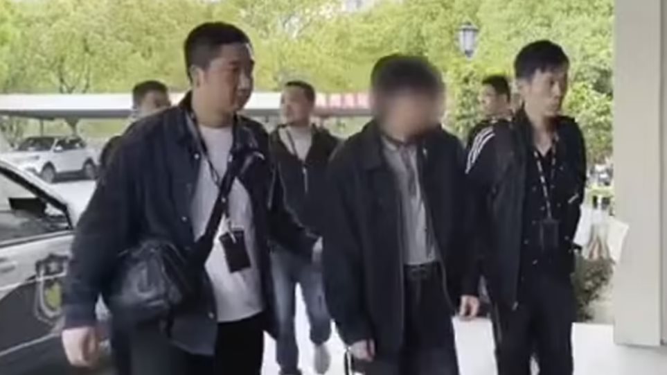 Κίνα: Πατέρας πούλησε τον δίχρονο γιο του για $24.000 για να πάει ταξίδι με την κοπέλα του