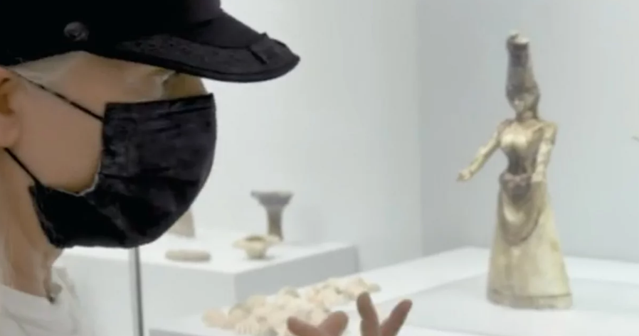 Το Instagram του Dior γέμισε Ελλάδα -Τα βίντεο από Κνωσό, Δελφούς, Ακρωτήρι