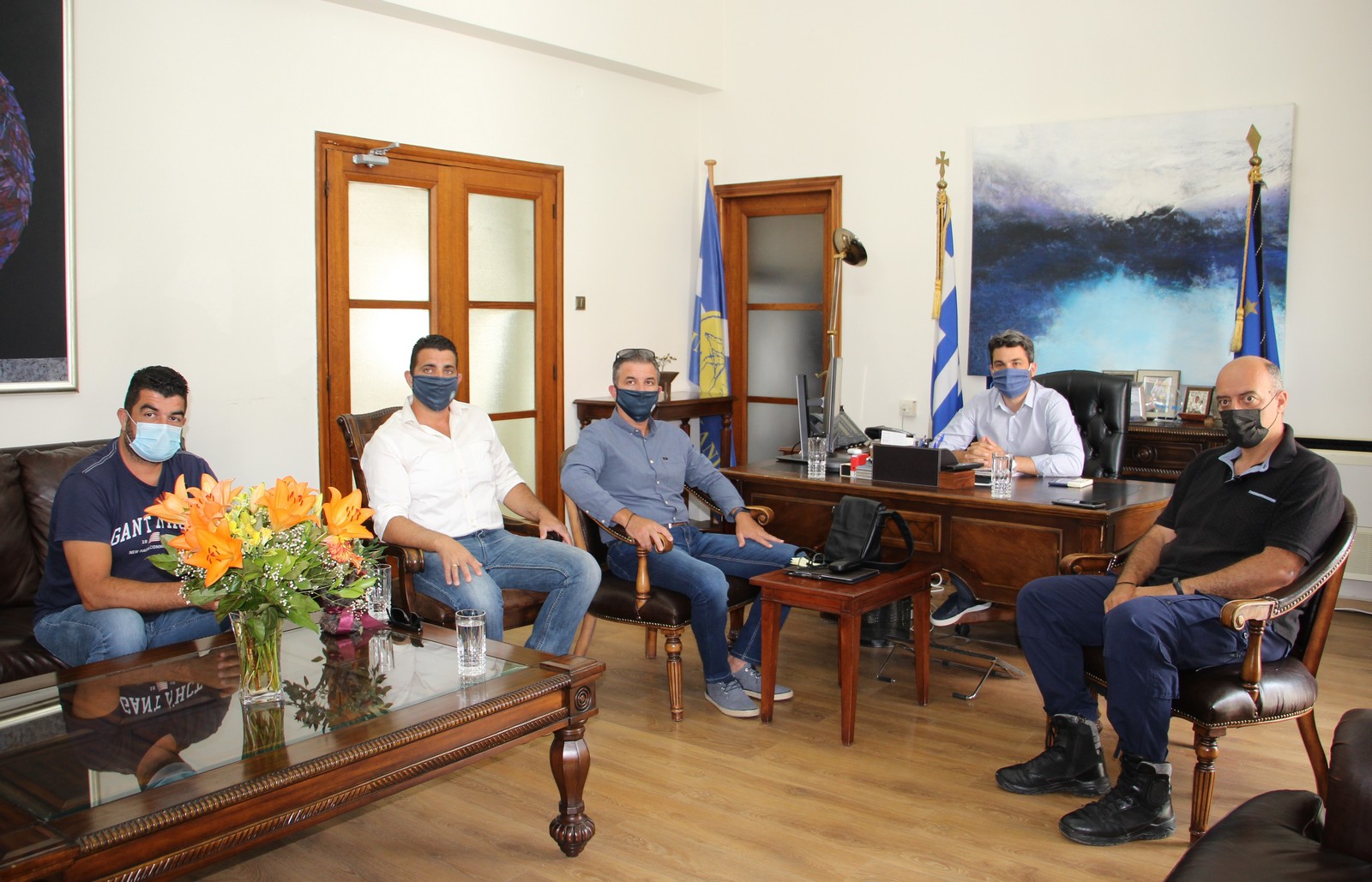 Στο Δημαρχείο Χανίων μέλη της Ένωσης Προσωπικού Λιμενικού Σώματος Δυτικής Κρήτης