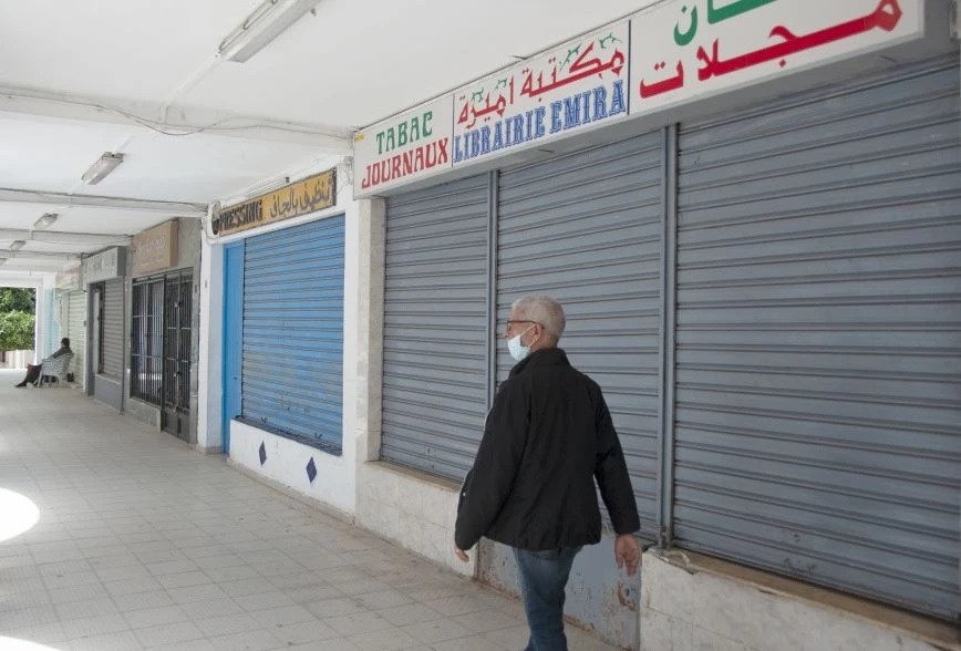 Αυστηρότερα περιοριστικά μέτρα στην Τυνησία – Στο 90% η πληρότητα των ΜΕΘ