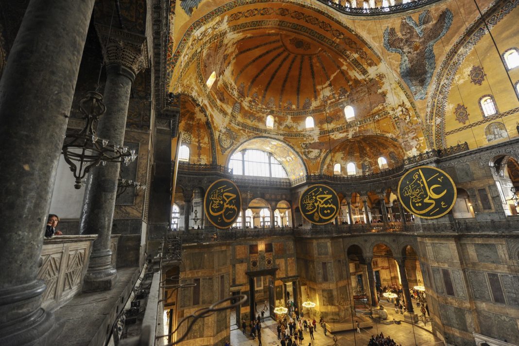 Απάντηση του τουρκικού ΥΠΕΞ για απόφαση της UNESCO για Αγία Σοφία και Μονή της Χώρας