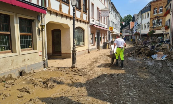 Πλημμύρες στη Γερμανία: Στους 180 οι νεκροί – Αγνοούνται 150 άνθρωποι