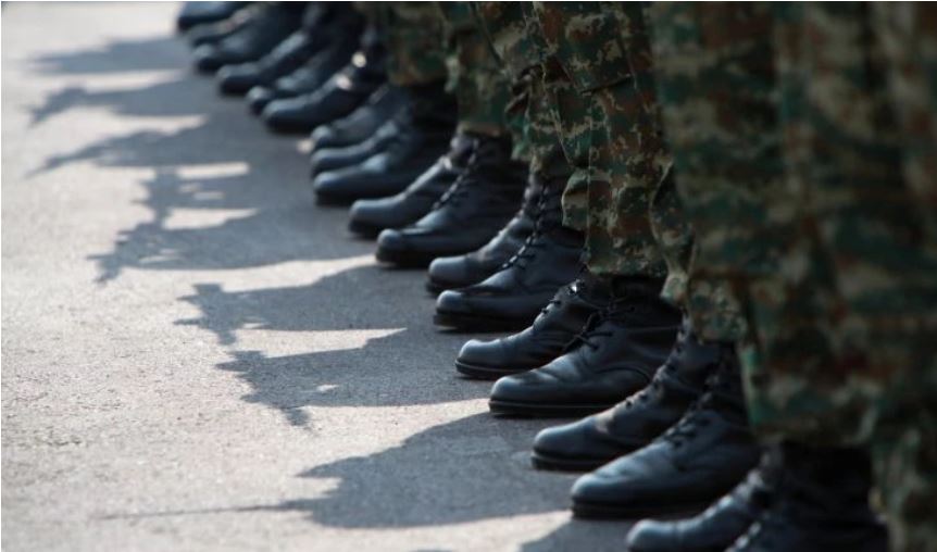 Ημιεπαγγελματικός γίνεται ο ελληνικός στρατός με τις 15.000 νέες προσλήψεις