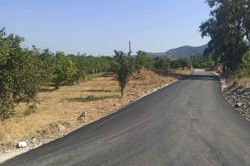 Αποκατάσταση δρόμων και τοποθέτηση ασφαλτικού σε περιοχές του Δήμου Πλατανιά