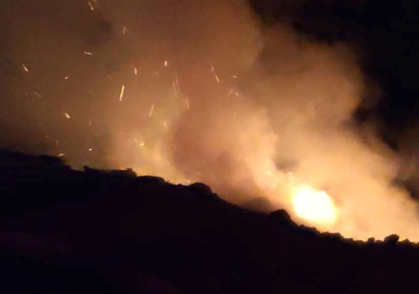 Χανιά: Φωτιά απείλησε περιοχή του Πλατανιά τα ξημερώματα (φωτο)