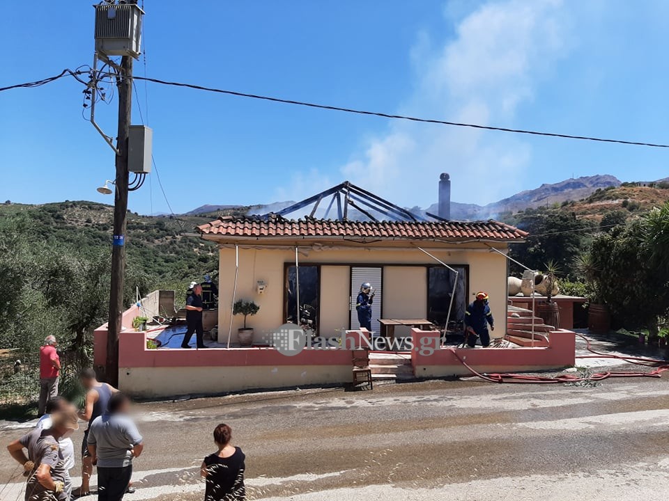 Παρανάλωμα του πυρός σπίτι στα Δελιανά του Δήμου Πλατανιά (φωτο)