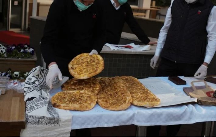 Κωνσταντινούπολη: Φούρνοι σταμάτησαν να πουλάνε ψωμί σε μη εμβολιασμένους!