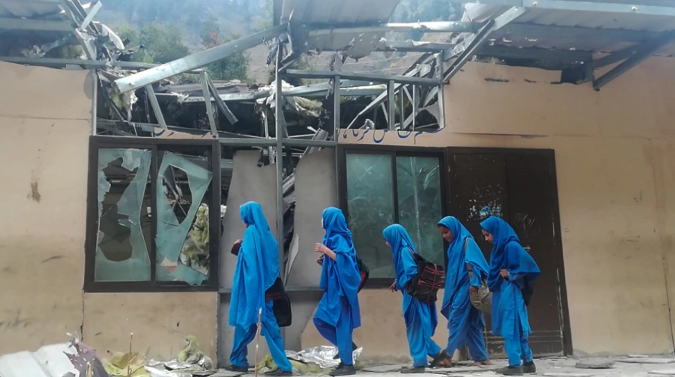 Πακιστάν: Επίθεση με βόμβα σε σχολείο θηλέων, η πρώτη εδώ και πολλά χρόνια