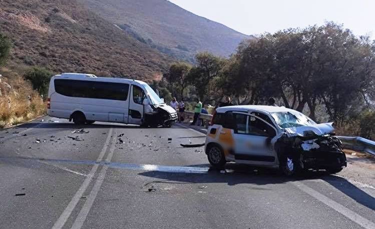 Τροχαίο ατύχημα στον ΒΟΑΚ στο ύψος του Πετρέ – Τέσσερεις τραυματίες (φωτο)