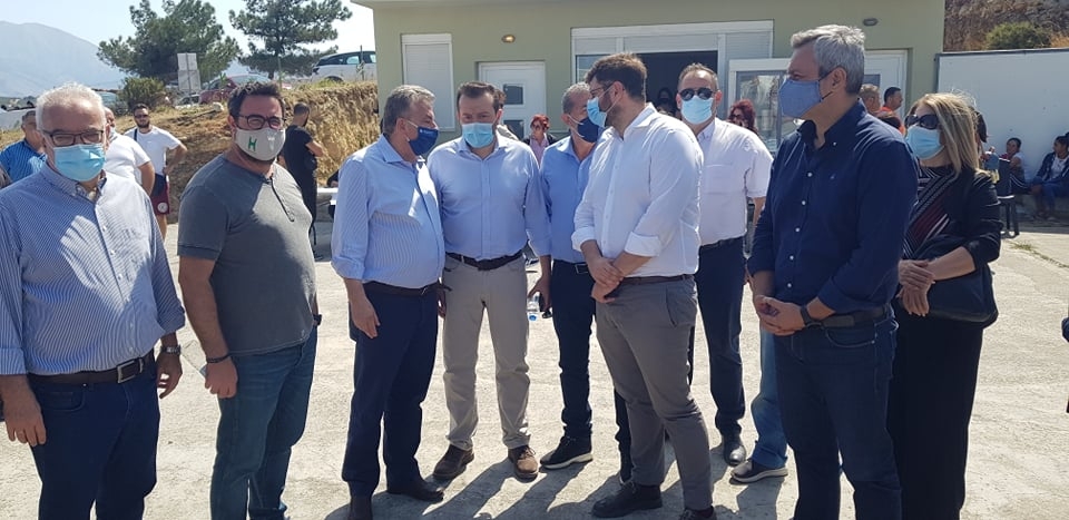 Επίσκεψη κλιμακίου του ΣΥΡΙΖΑ-ΠΣ στις σεισμόπληκτες περιοχές